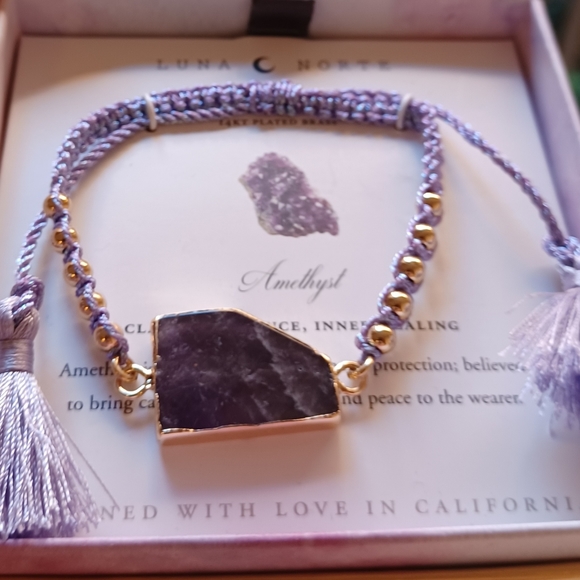 LUNA NORTE NATURAL AMETHYST GEMSTONES W/ TASSELS ADJUSTABLE STRING BRACELET - Picture 6 of 10